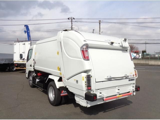 MITSUBISHI CANTER 2025 Image 31