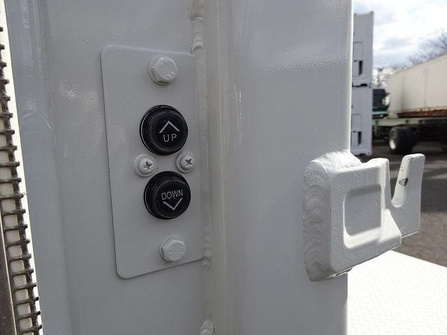 ISUZU ELF 2021 Image 31