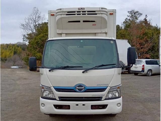 HINO DUTRO 2017 Image 31