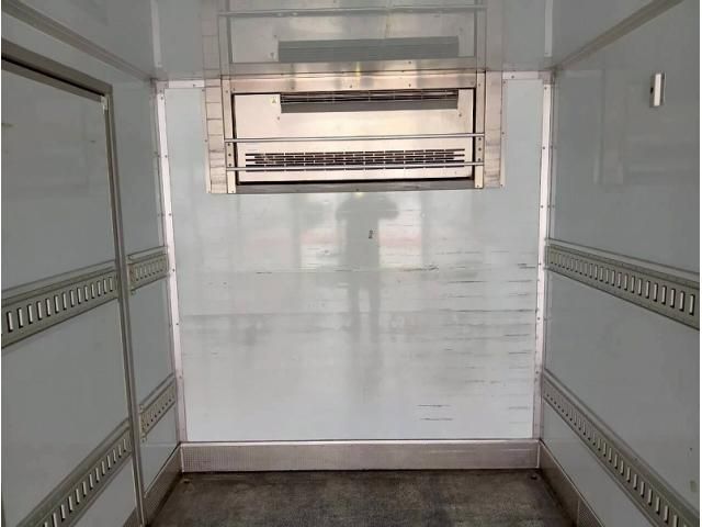 HINO DUTRO 2017 Image 31