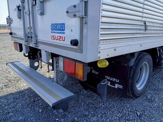 ISUZU ELF 2019 Image 31