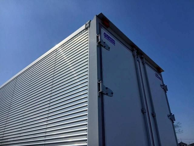 ISUZU ELF 2019 Image 31