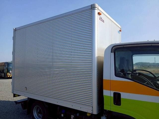 ISUZU ELF 2019 Image 31