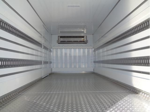 MITSUBISHI FUSOU FIGHTER 2025 Image 31