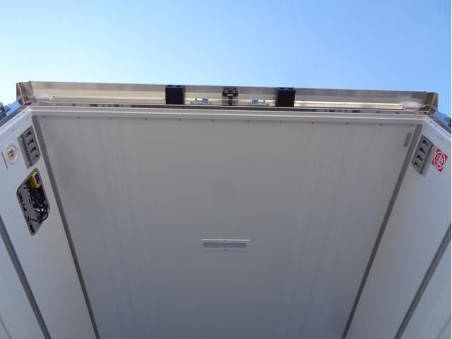 MITSUBISHI FUSOU FIGHTER 2025 Image 31