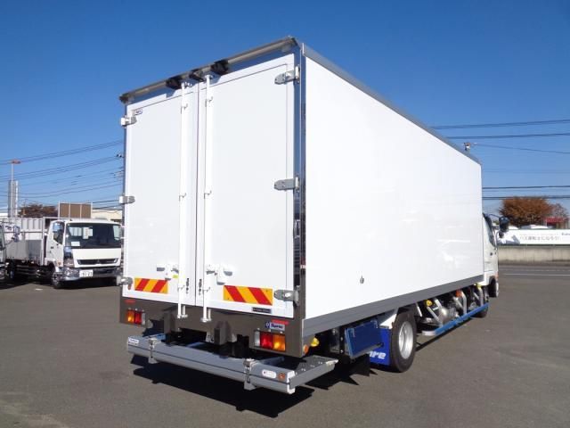 MITSUBISHI FUSOU FIGHTER 2025 Image 31