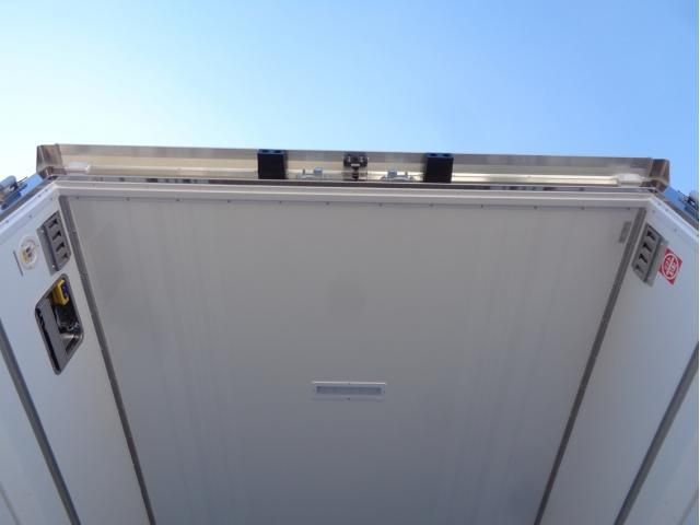 MITSUBISHI FUSOU FIGHTER 2025 Image 31