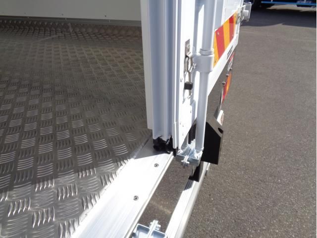 MITSUBISHI FUSOU FIGHTER 2025 Image 31