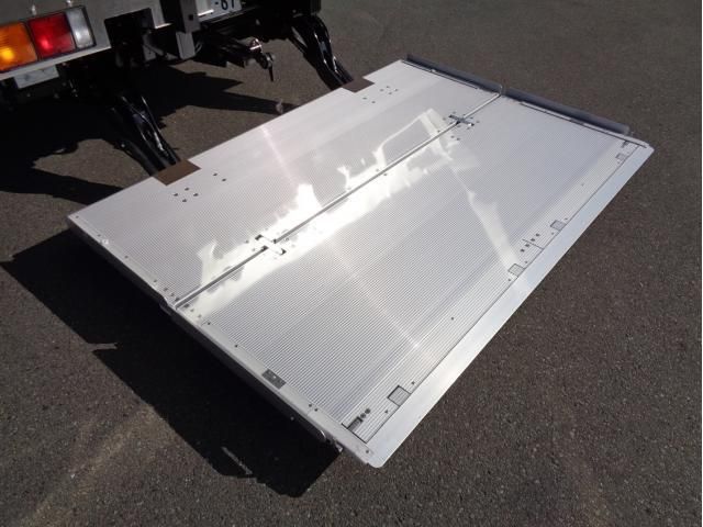 MITSUBISHI FUSOU FIGHTER 2025 Image 31