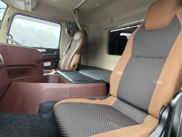 HINO PROFIA 2021 Image 31