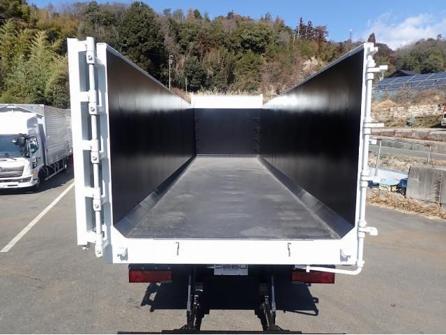 MITSUBISHI FUSOU SUPER GREAT 2025 Image 31