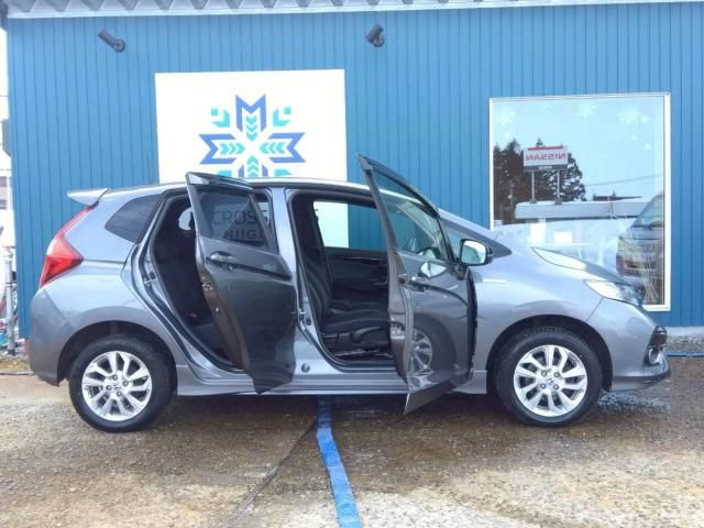 HONDA FIT HYBRID 4WD 2019 Image 31