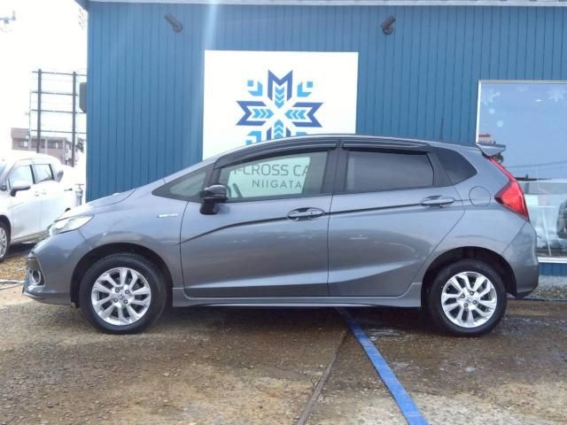 HONDA FIT HYBRID 4WD 2019 Image 31