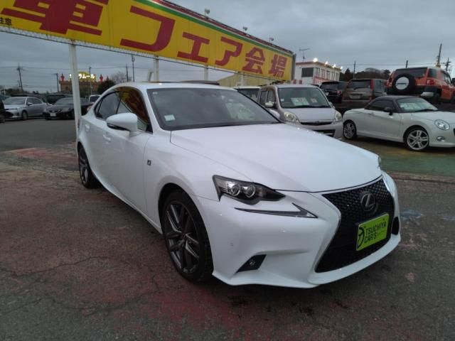 TOYOTA LEXUS IS300H 2015 Image 31