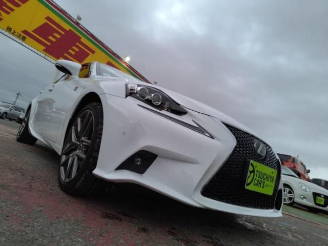 TOYOTA LEXUS IS300H 2015 Image 31