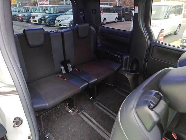 TOYOTA NOAH 2017 Image 31