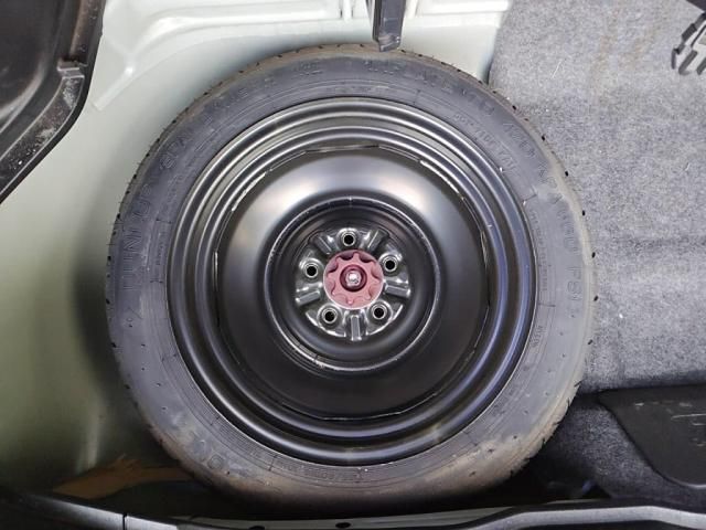 TOYOTA NOAH 2017 Image 31