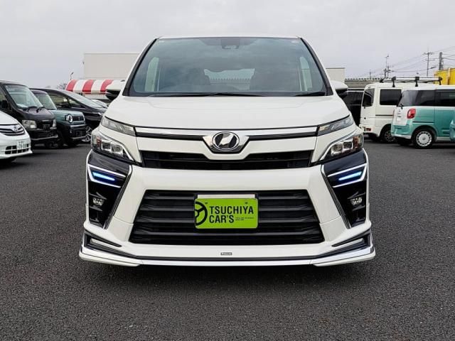 TOYOTA VOXY 2017 Image 31