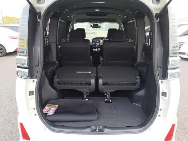 TOYOTA VOXY 2017 Image 31