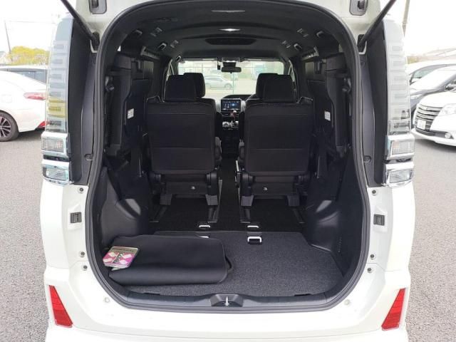 TOYOTA VOXY 2017 Image 31