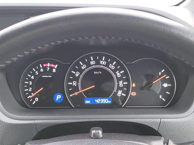 TOYOTA VOXY 2017 Image 31