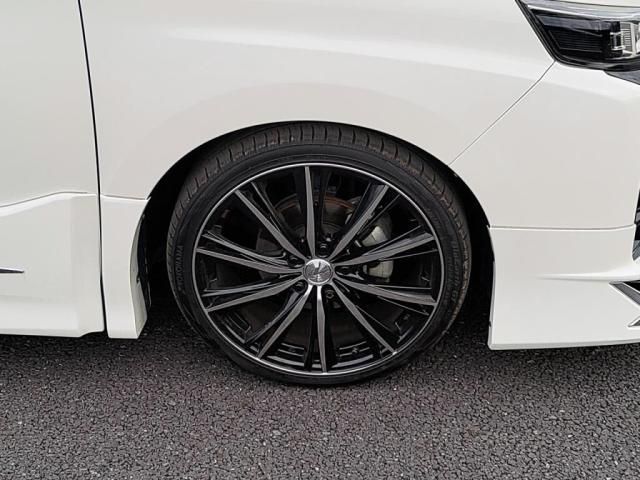 TOYOTA VOXY 2017 Image 31