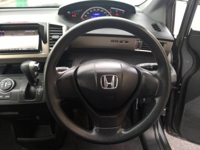 HONDA FREED SPIKE 2010 Image 31
