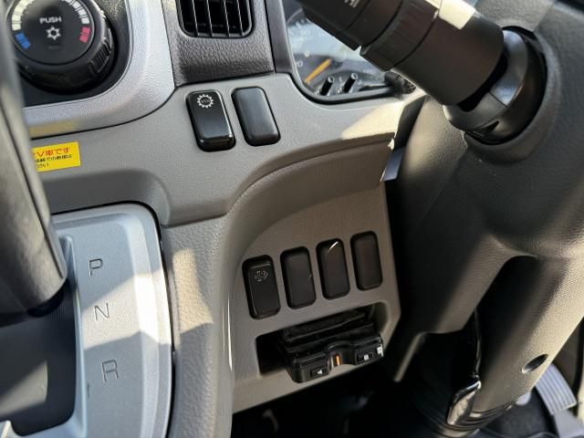 MITSUBISHI CANTER 2018 Image 31