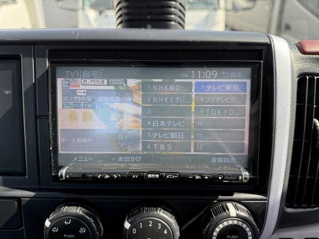 MITSUBISHI CANTER 2018 Image 31