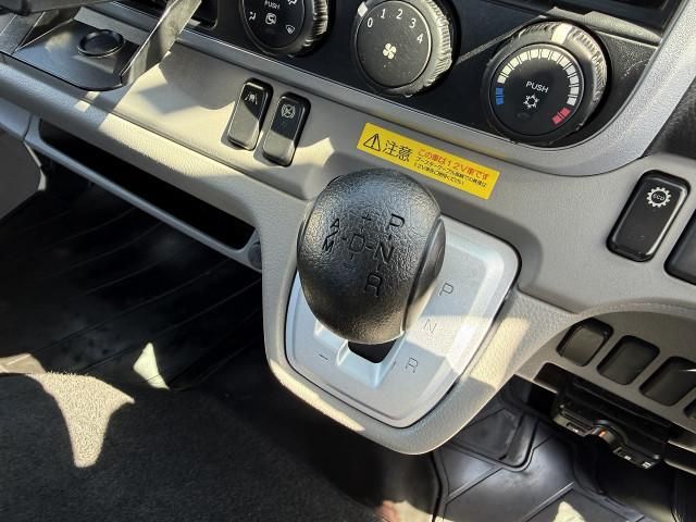 MITSUBISHI CANTER 2018 Image 31