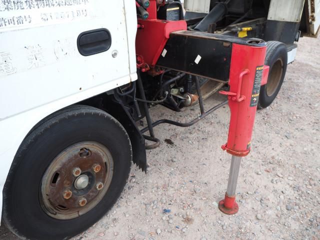 ISUZU ELF 2004 Image 31