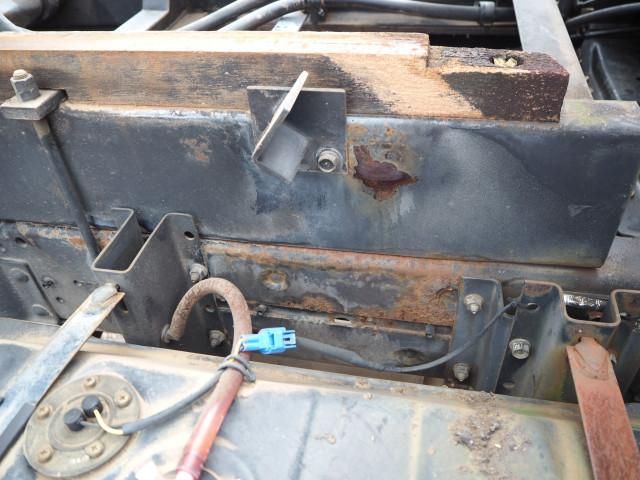 ISUZU ELF 2004 Image 31