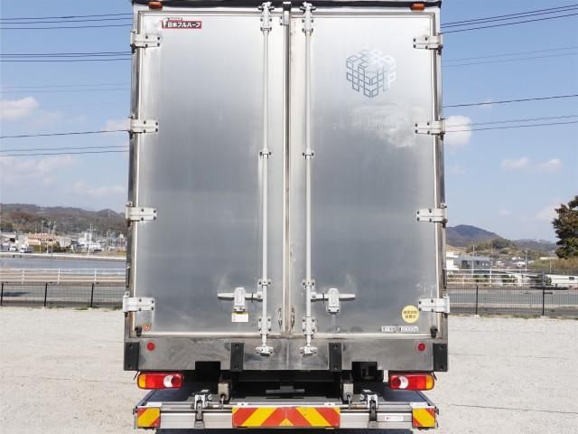 NISSAN DIESEL QUON 2019 Image 31