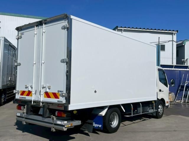 HINO DUTRO 2016 Image 31