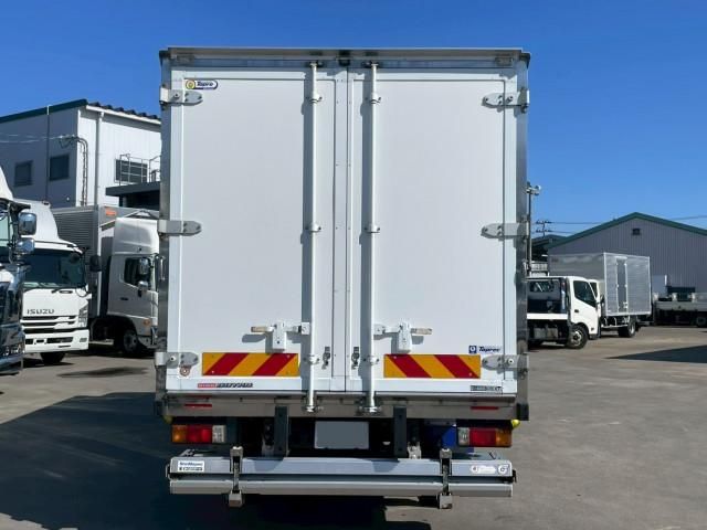 HINO DUTRO 2016 Image 31