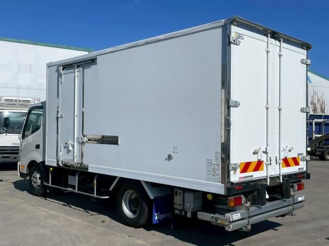 HINO DUTRO 2016 Image 31