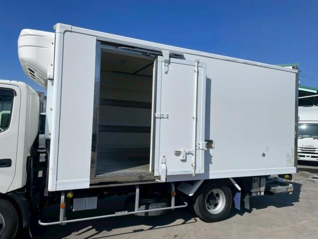 HINO DUTRO 2016 Image 31