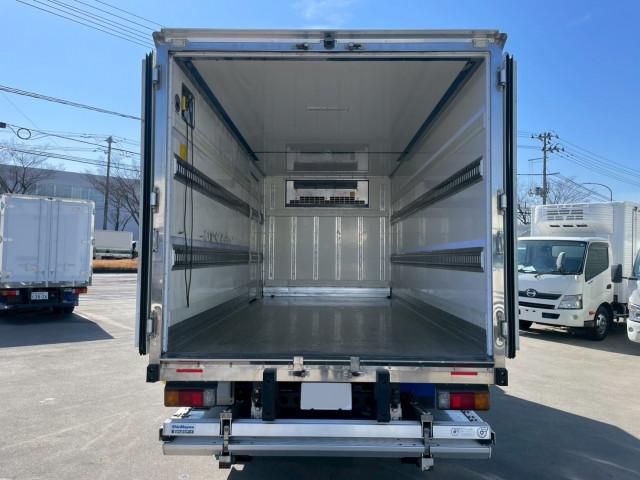 HINO DUTRO 2016 Image 31