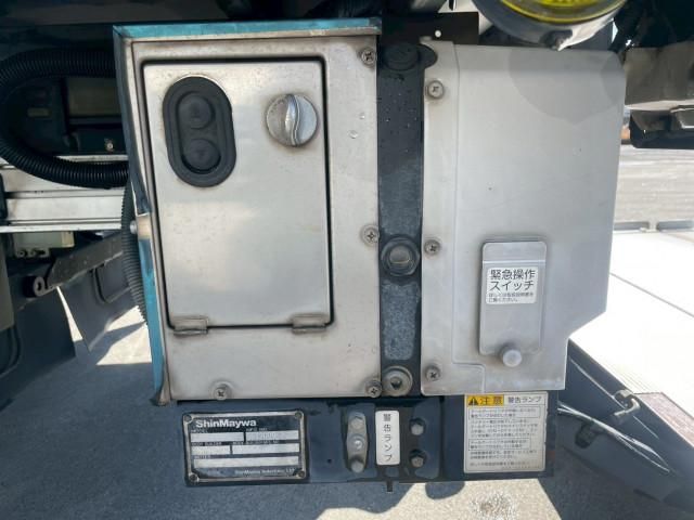 HINO DUTRO 2016 Image 31