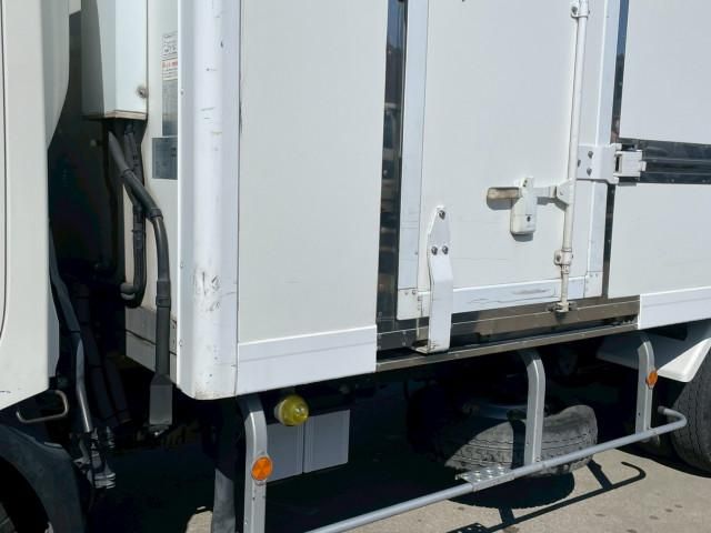 HINO DUTRO 2016 Image 31