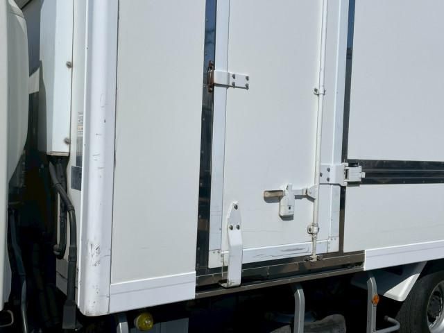 HINO DUTRO 2016 Image 31