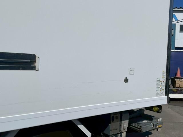 HINO DUTRO 2016 Image 31