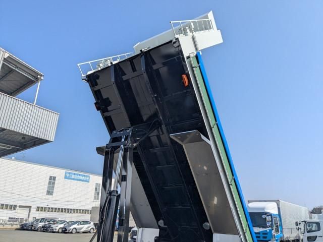 MITSUBISHI FUSOU SUPER GREAT 2025 Image 31