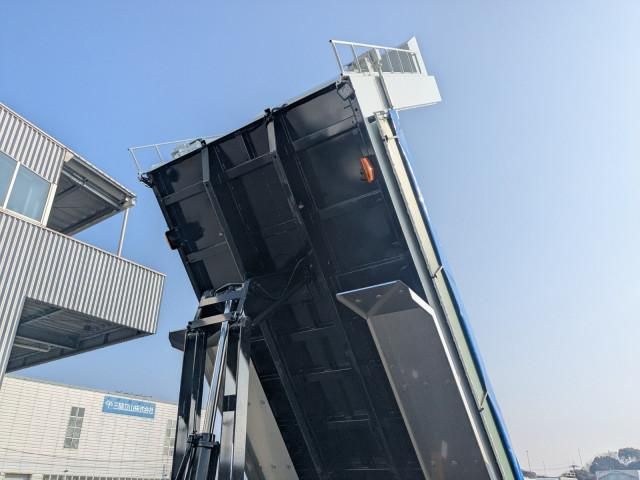 MITSUBISHI FUSOU SUPER GREAT 2025 Image 31