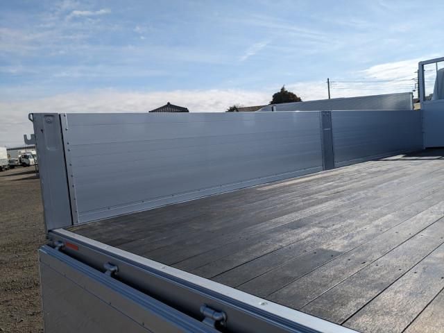 MITSUBISHI FUSOU FIGHTER 2025 Image 31