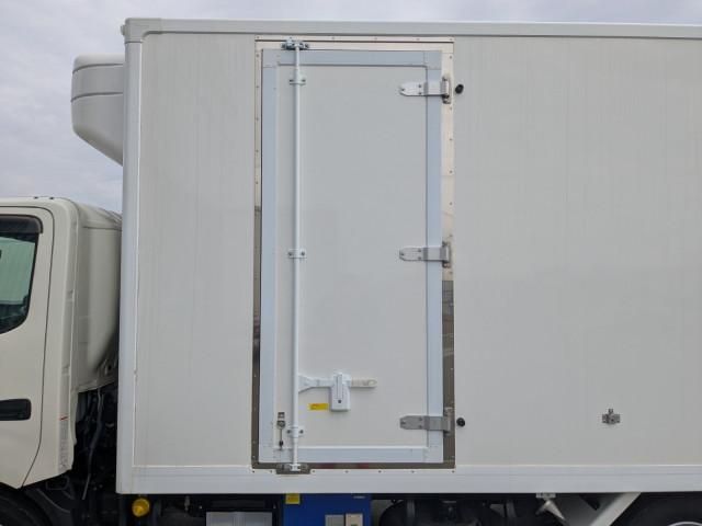 HINO DUTRO 2024 Image 31