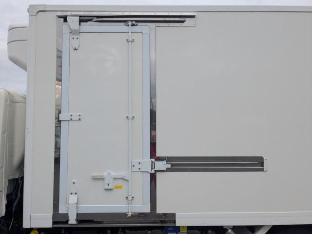 HINO DUTRO 2023 Image 31