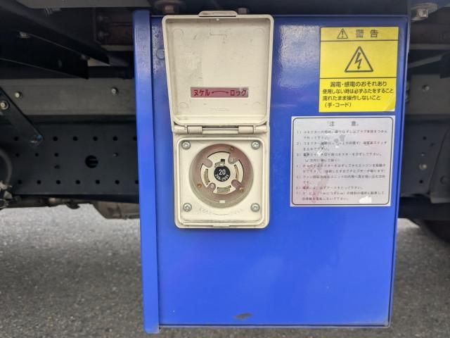 HINO DUTRO 2023 Image 31