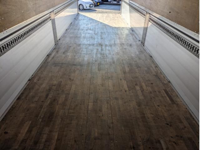 NISSAN DIESEL QUON 2020 Image 31