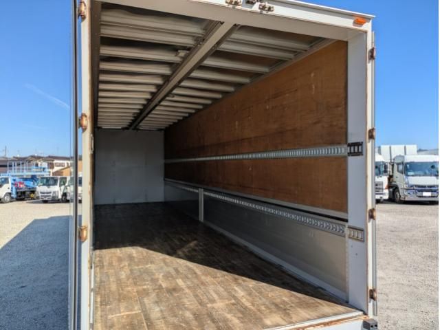 NISSAN DIESEL QUON 2020 Image 31